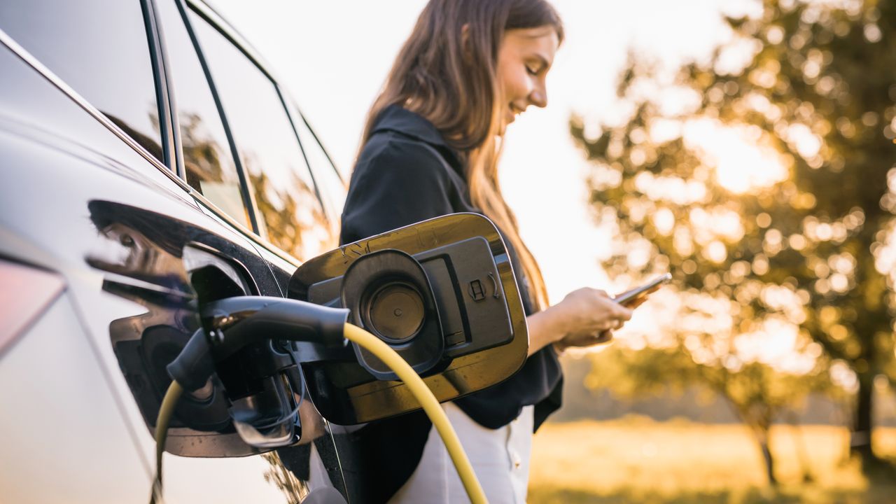 Leasing vs. Buying Electric Cars: Pros and Cons | EV Incentives