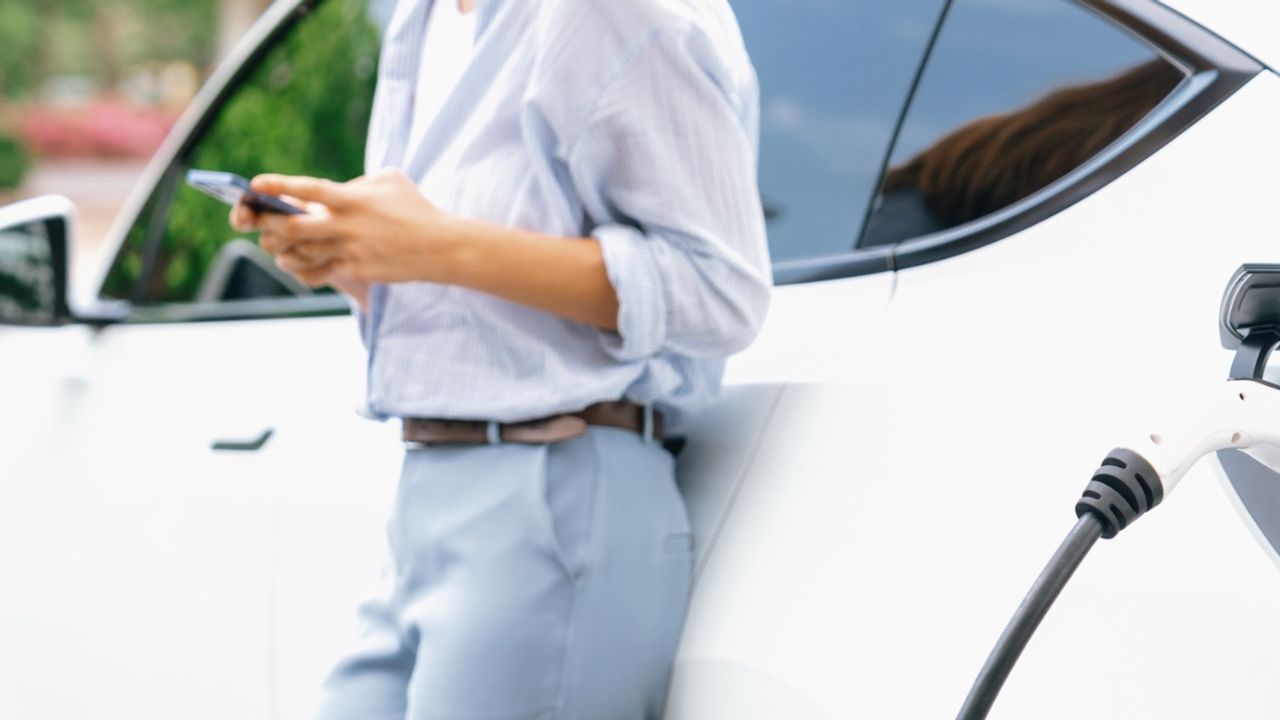 EV Charging Session Monitoring: Understanding User Behavior and Metering